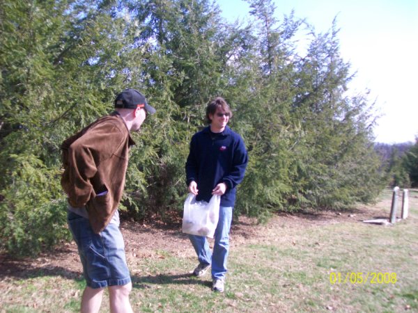 Den 5 historic walk-clean up 3-22-09 052.JPG